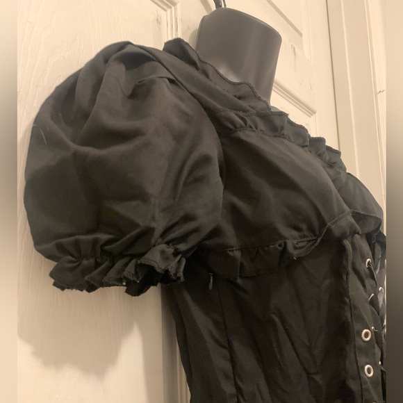 Cool , goth , punk black belted black ruffle like dress - Picture 5 of 7